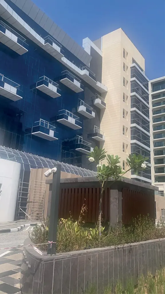 Four-Star Hotel, Dubai